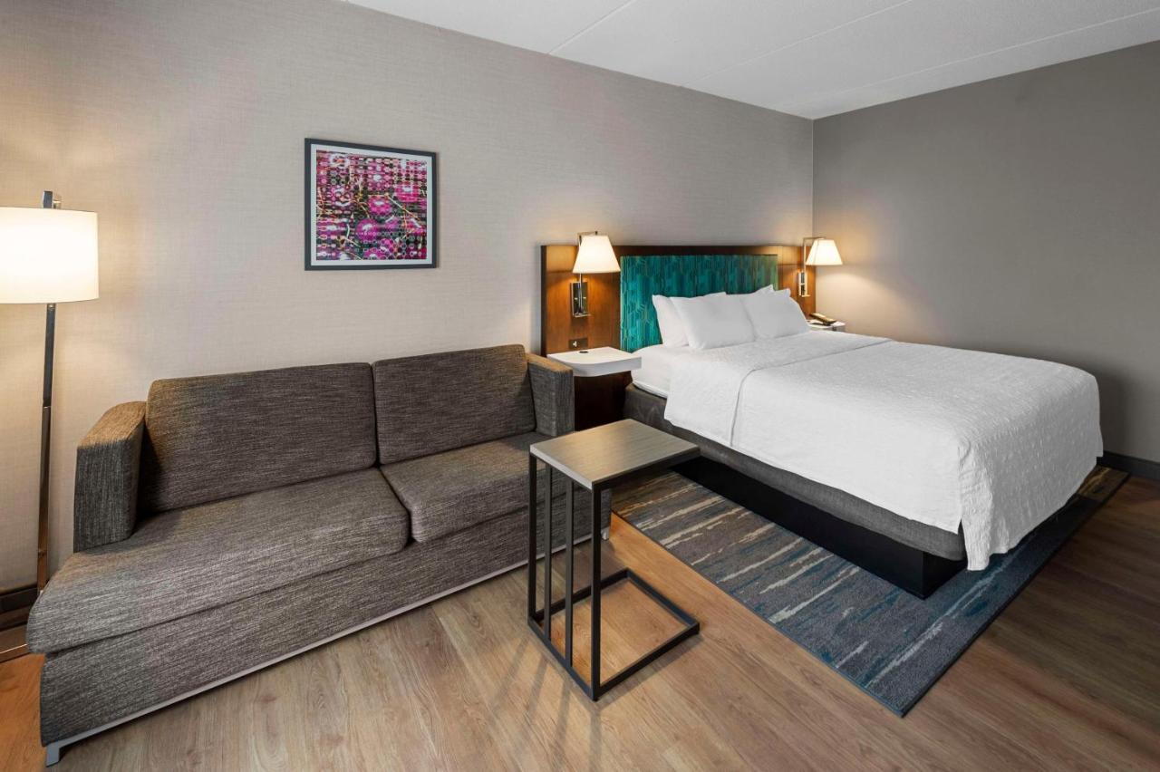 Hampton Inn Nanuet Exterior photo